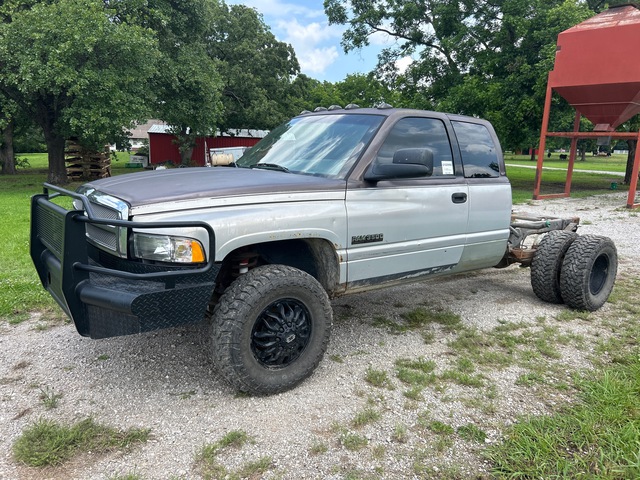 1997 Dodge Ram 3500 Laramie 4x4 Extended Cab Cab and Chassis