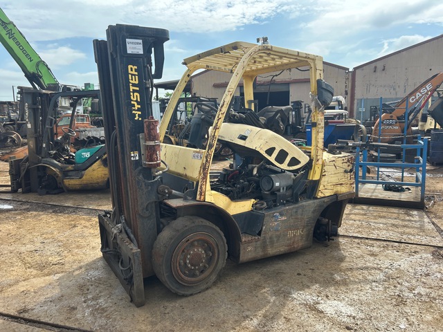 Hyster Pneumatic Tire Forklift (Inoperable)