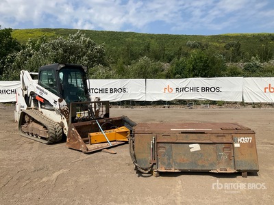 2016 Bobcat T590 Chargeuse à direction à glissement