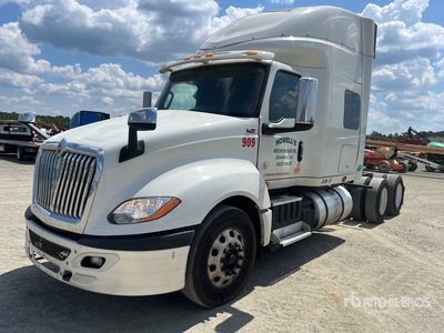 2021 International LT625 6x4 T/A Sleeper Truck Tractor