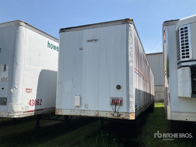 1993 Stoughton AVW-535T-S-C-AR 53 ft x 102 in T/A Van Trailer