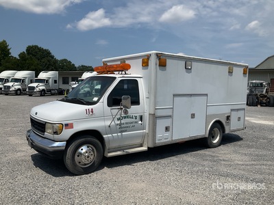 1992 Ford E350 4x2 ambulance Van Truck
