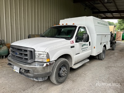 2002 Ford F-350 XL 4x2 Service Truck