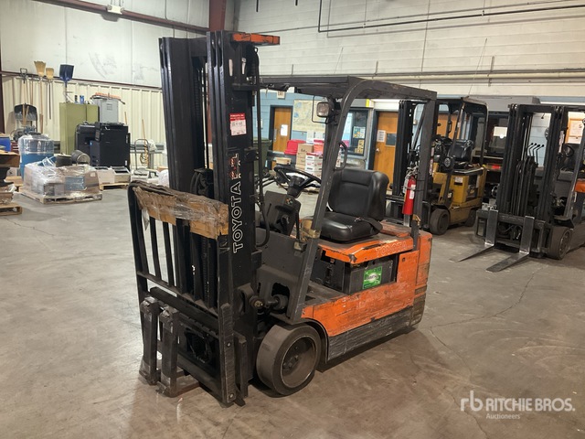 2005 Toyota 5FBE20 3450 lb Electric Forklift