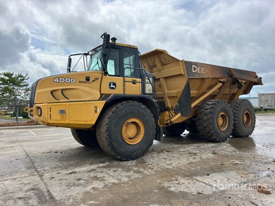 2011 John Deere 400D Articulated Dump Truck