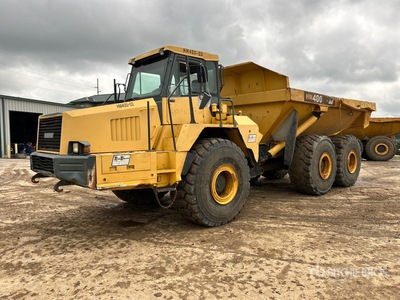 2004 Komatsu HM400 Articulated Dump Truck