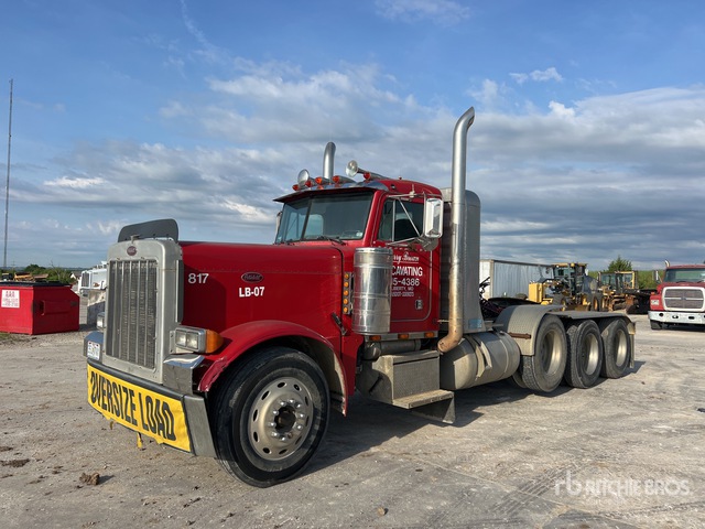 1989 Peterbilt 379 8x4 Tri/A Day Cab Truck Tractor