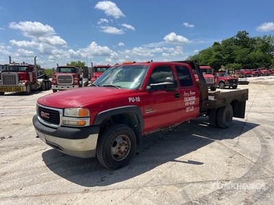 2002 GMC Sierra 3500 4x4 Extended Cab 平台トラック
