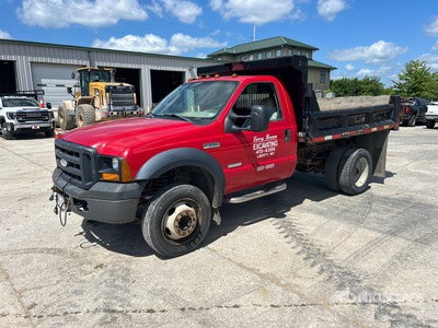 2007 Ford F-550 4x2 Camion à benne essieu simple
