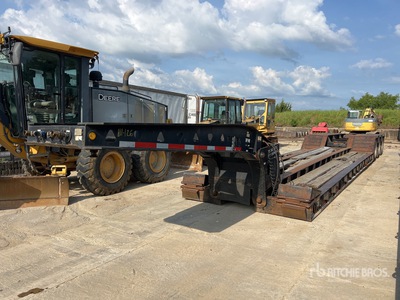 1995 Trail King 50K-8WF 50 ton Tri/A Single Drop Removable Gooseneck Lowboy Trailer