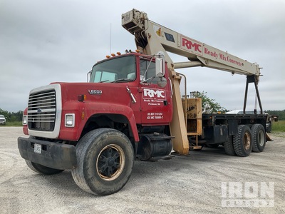 1991 Ford LT8000 25000 lb 6x4 Hydraulic Truck Crane