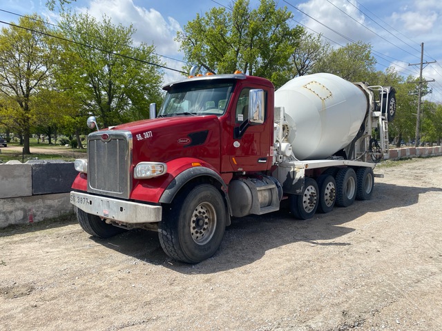 2016 Peterbilt 567 12x4 Mixer Truck