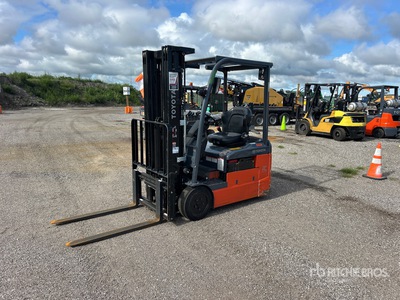 2022 Toyota 8FBE15U 2600 lb Chariot Élévateur Électrique
