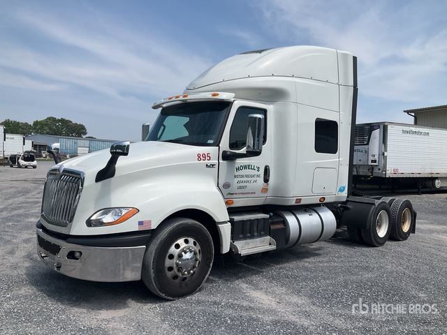 2021 International LT625 6x4 T/A Sleeper Truck Tractor
