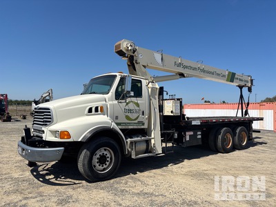 National 800D 23 ton Straight Boom on 2005 Sterling L8500 6x4 800D/8100D National Center Mount Crane Boom Truck