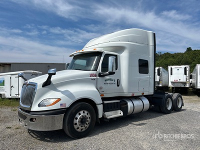 2019 International LT625 6x4 Cabeza Tractora Cabina Dormitorio