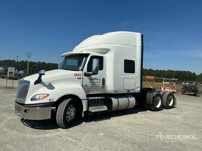 2021 International LT625 6x4 Ciągnik siodłowy T/A z kabiną sypialną