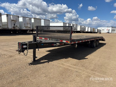 1993 Trailtech 27 ft T/A Remolque Portamaquinaria
