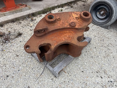 Cat 25 in وصلة حفارة