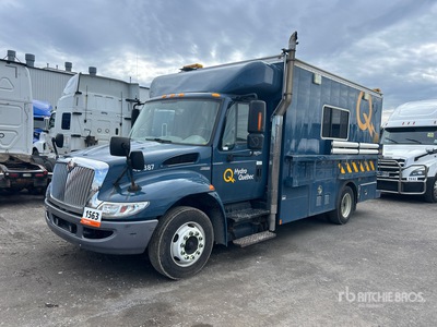 2010 International 4300 4x2 Utility Truck (Inoperable)