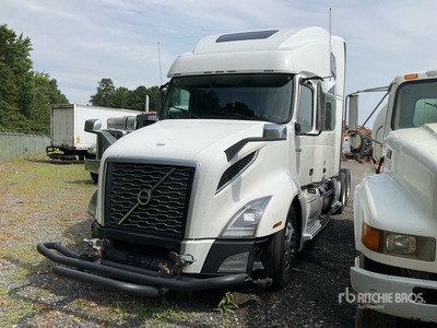 2020 Volvo VNL860 6x4 T/A Sleeper Truck Tractor (Inoperable)