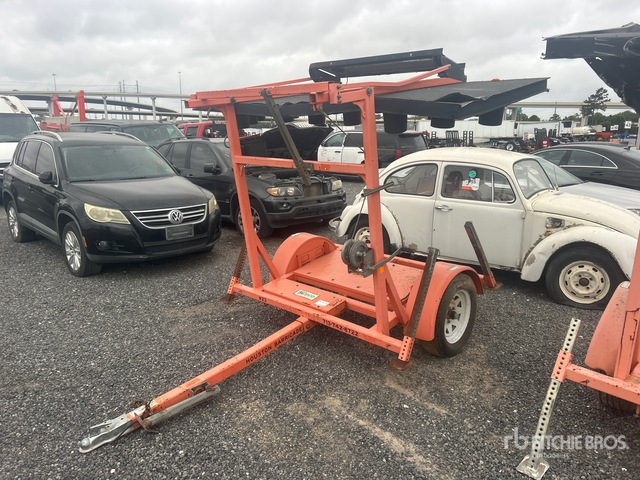 2013 Wanco WTSP Solar Arrow Board