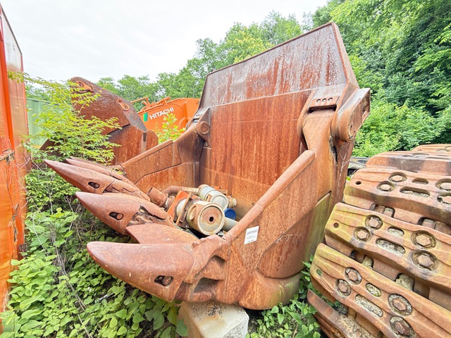 135 in 13.5 cyd Excavator Bucket - Fits Hitachi EX 1800