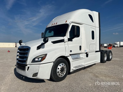 2020 Freightliner Cascadia 126 6x4 T/A Sleeper Truck Tractor