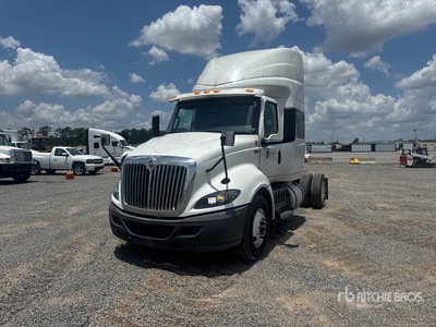 2019 International RH613 4x2 S/A Sleeper Truck Tractor