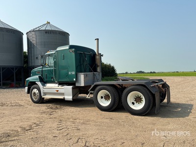 1995 Mack CH613 T/A Sleeper Truck Tractor
