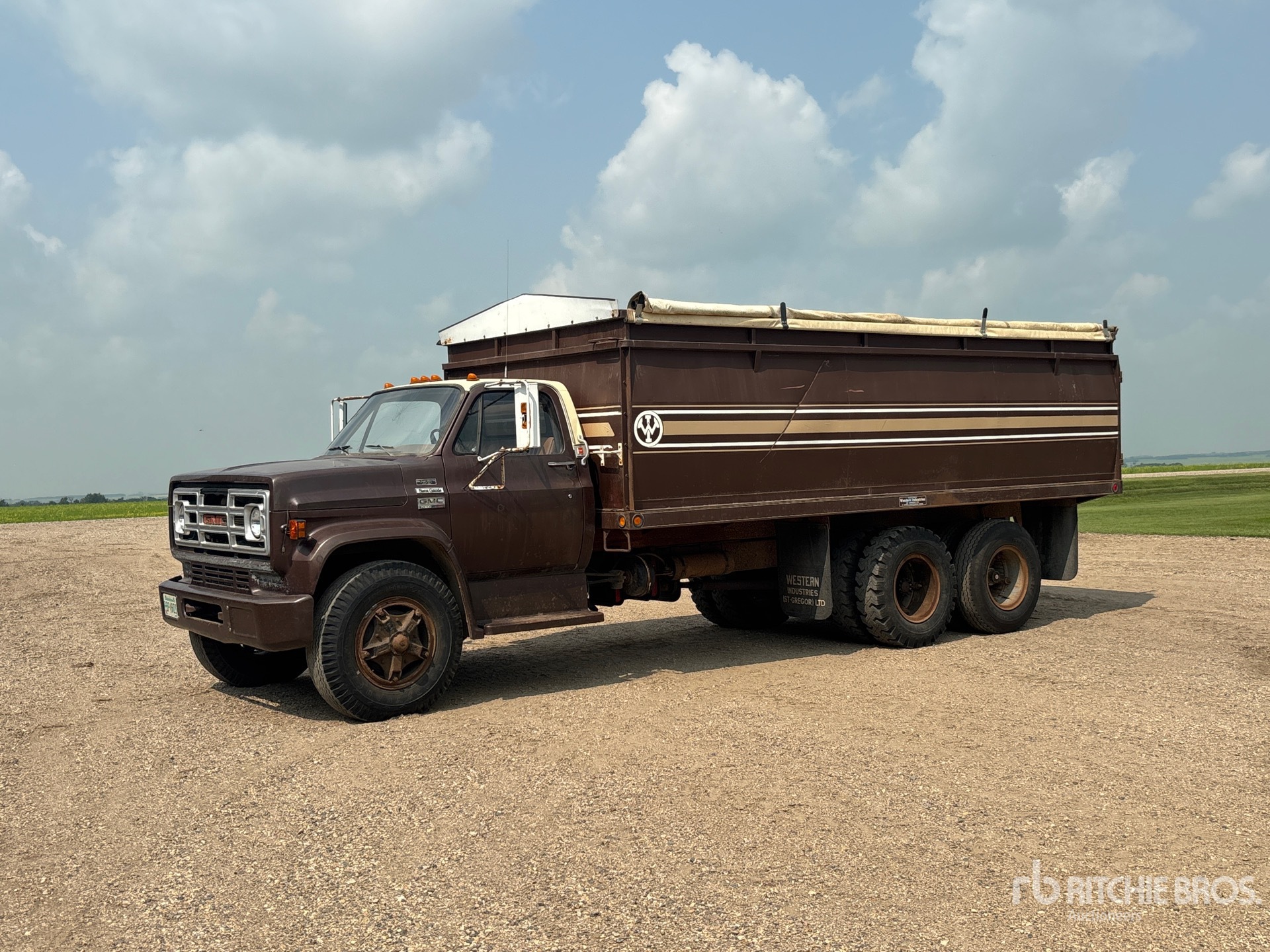 1979 GMC 7000 Sierra Grande 6x2 Grain Truck