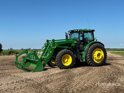 2014 John Deere 6150R 4WD Tractor