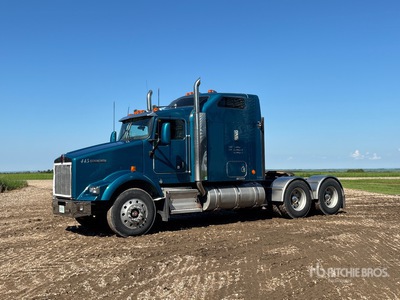 2006 Kenworth T800 T/A Sleeper Truck Tractor