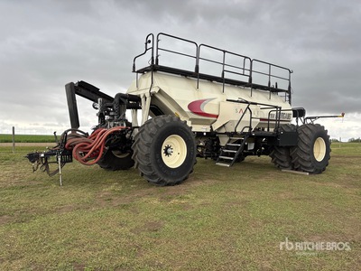 2015 Bourgault 7950 990 bu Tow-Behind Carro de aire