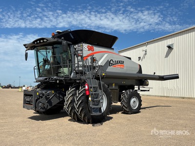 2023 Gleaner S98 Combine Harvester