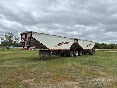 2005 Doepker Super B-Train Grain Trailer