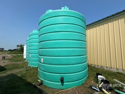 Enduraplas 10000 gal Fertilizer Tank