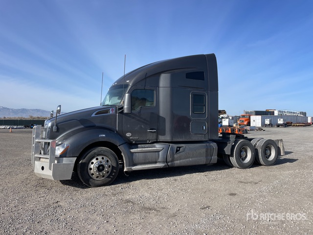 2016 Kenworth T680 6x4 T/A Sleeper Truck Tractor