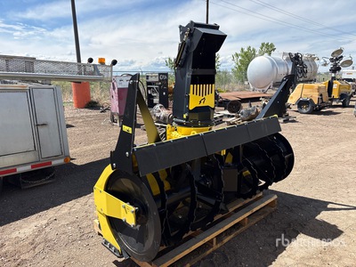 2022 snowwolf 24-84 7 ft 2 in Hydraulic Snow Blower