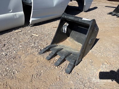 2023 Tag QC2724 18 in Digging Bucket