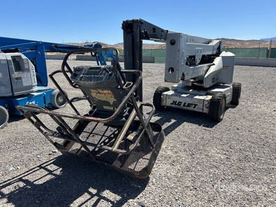 2004 JLG E450AJ 2WD Electric Articulating Boom Lift (Inoperable)