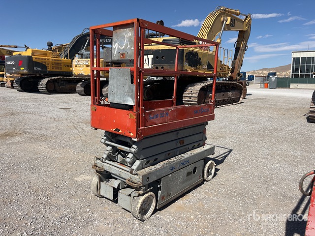 2006 Skyjack SJIII-3219 Electric Scissor Lift