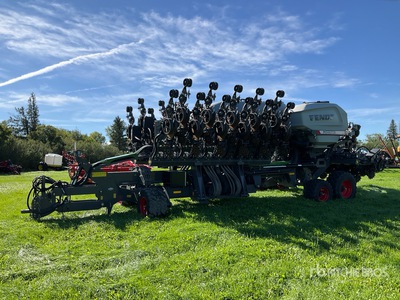 2023 Fendt Momentum FTPM31-15 Split 31 Row Planter