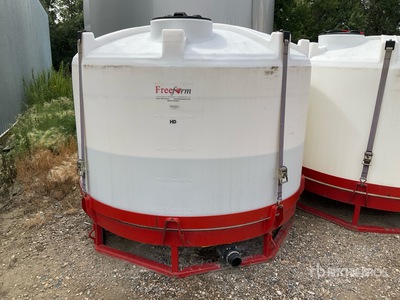 Free Form 1250 gal Poly Liquid Fertilizer Tanque