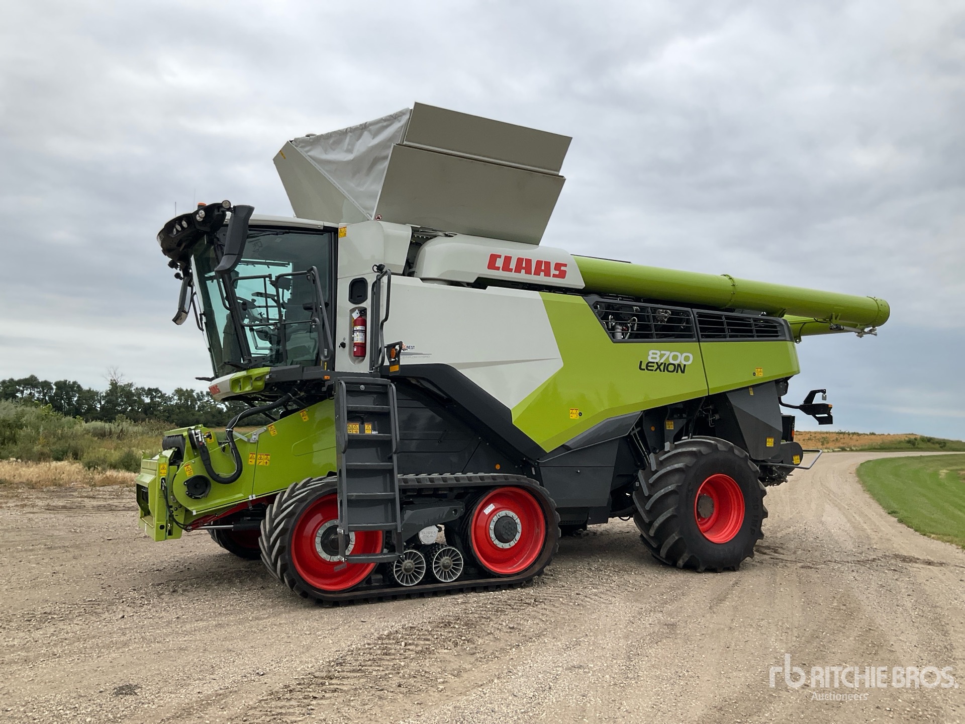 2026 Claas LEXION 8700 4x4 Combine Harvester
