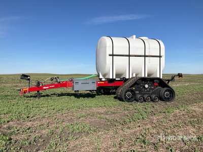 2018 Elmers LC4250 4500 gal Tow-Behind Tracked Fertilizer Cart