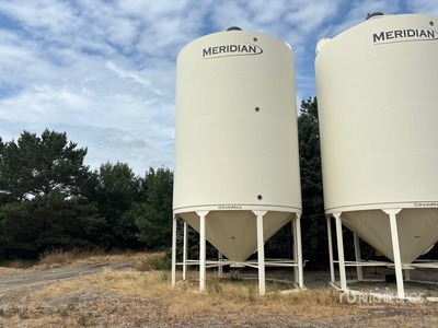 2017 Meridian MGM4000 +/- 4000 bu Hopper Contenedor de grano