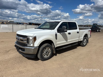 2019 Ford F-250 XLT 4x4 Crew Cab Pickup