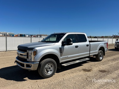 2019 Ford F-350 XLT 4x4 Crew Cab Pickup