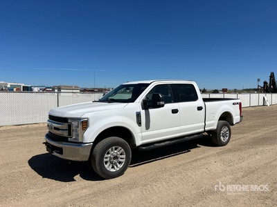 2019 Ford F-350 XLT 4x4 Crew Cab Pickup